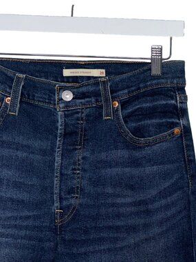 Levi's Medium Blue Wash Ribcage Straight Jeans - Size 28